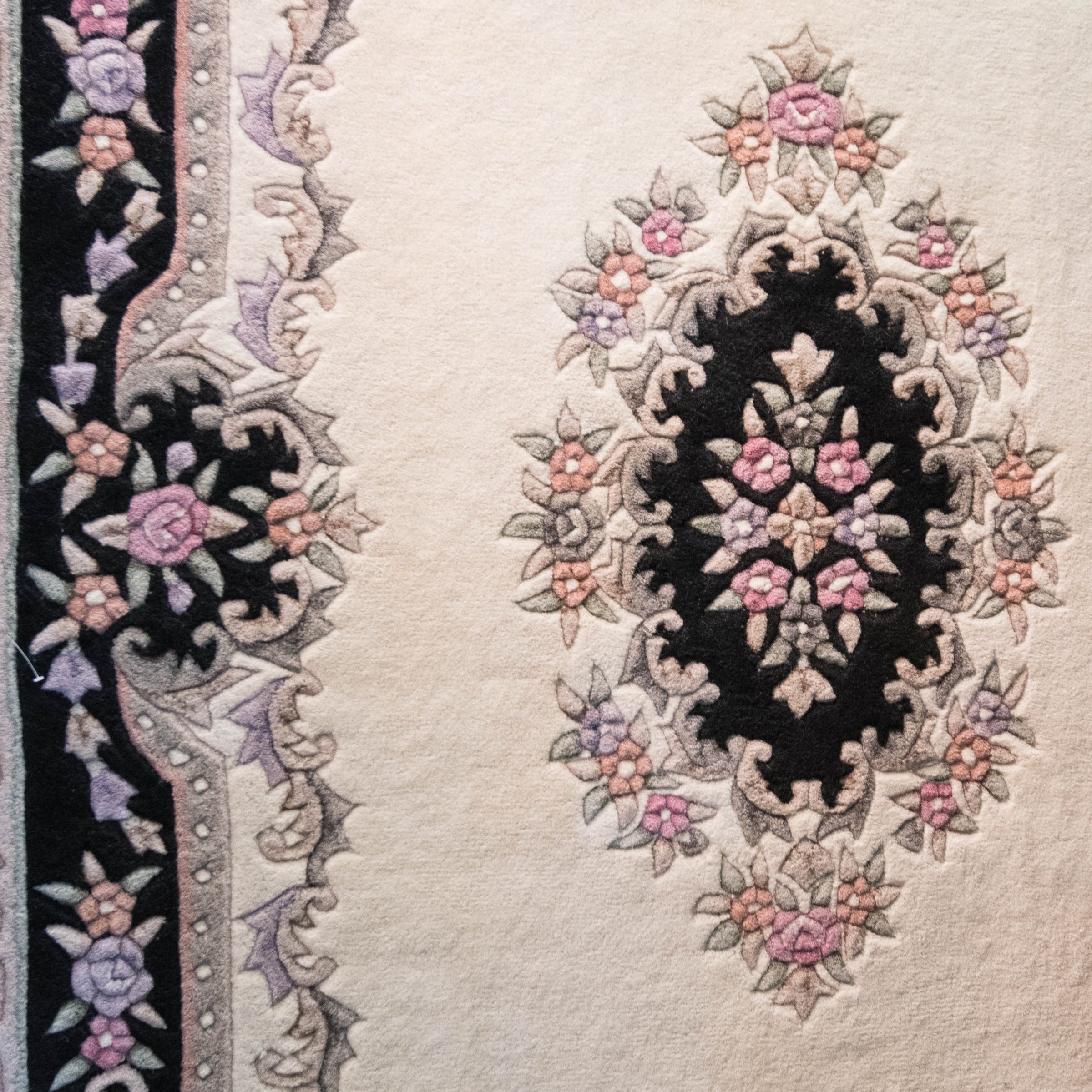 Home | Alpha Rugs and Carpet Studio