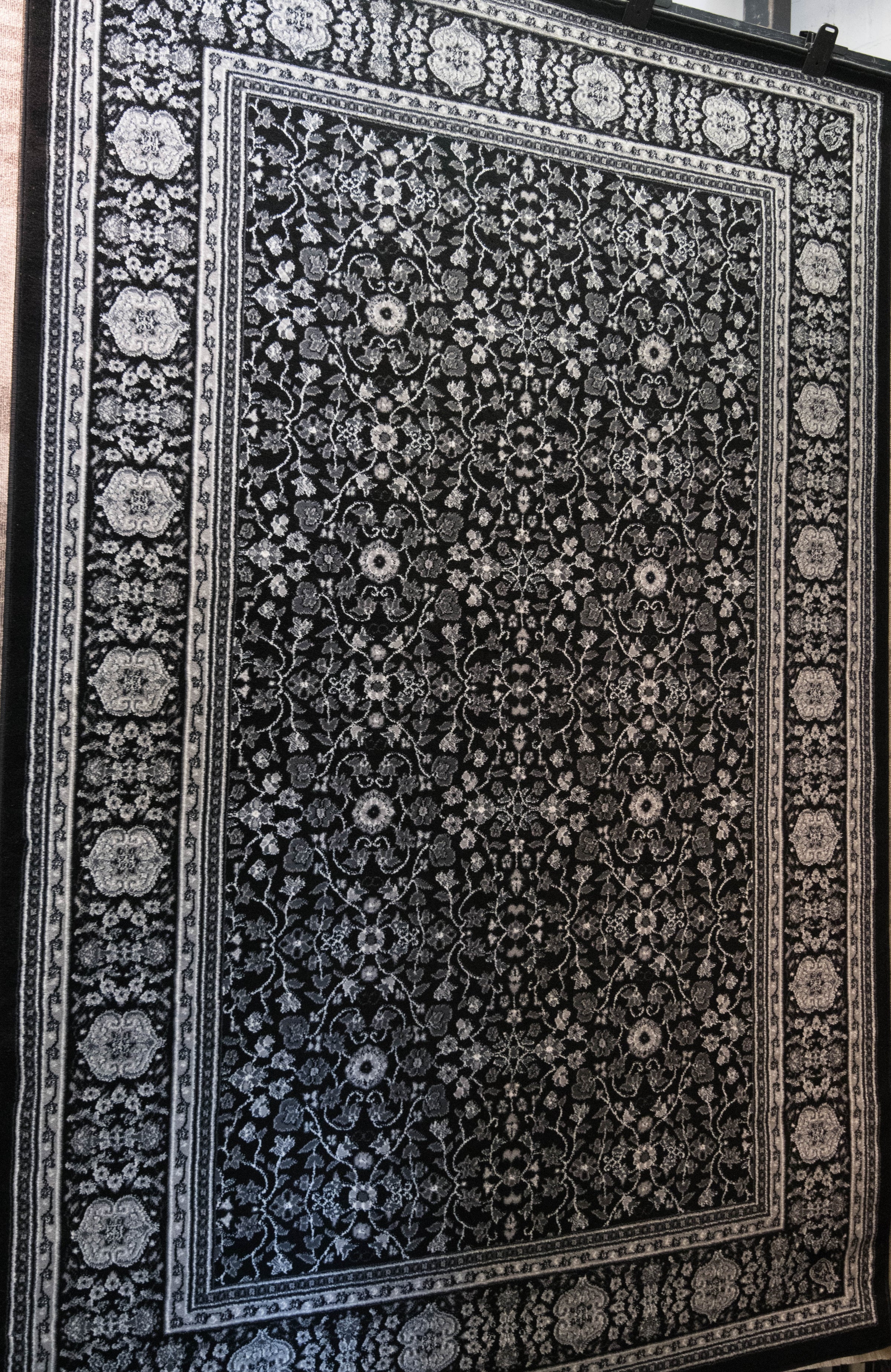 Home | Alpha Rugs and Carpet Studio